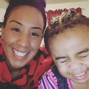 Meet your Posher, Elizabeth